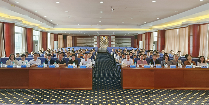 杏吧视频
举办2025年住院医师规范化培训临床实践能力考核考官培训班（第七期） 第 6 张